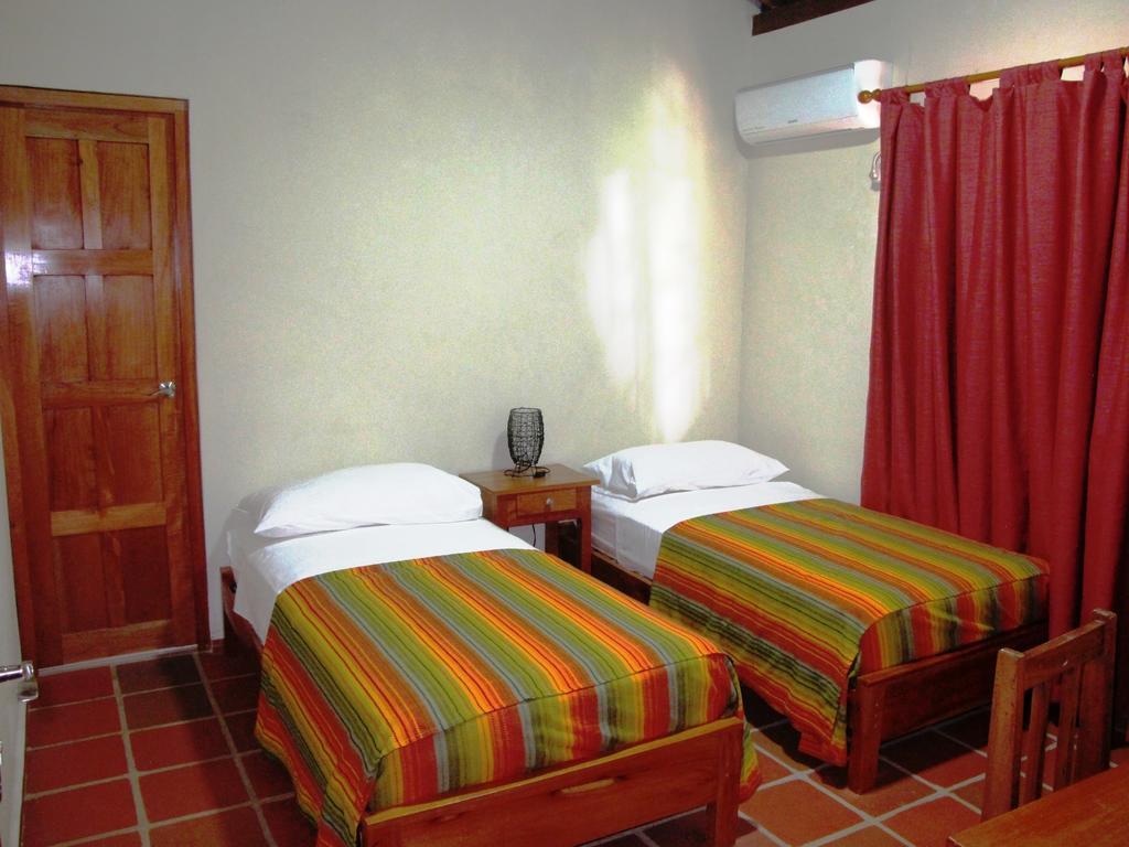Hotel Iguanito Santa Catalina Pokoj fotografie